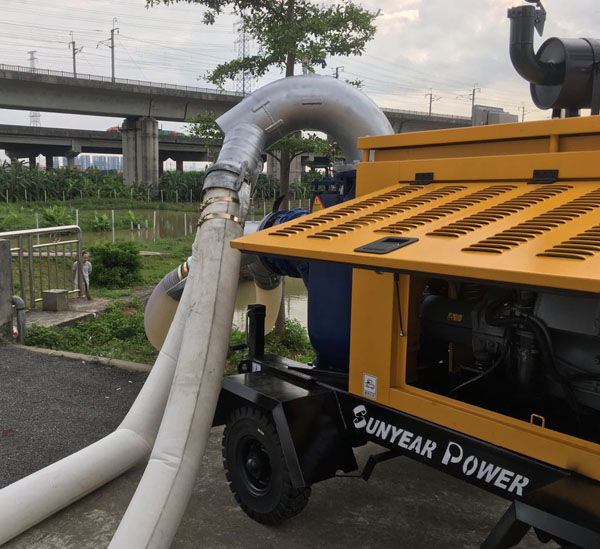 移動泵車現場作業(yè)圖
